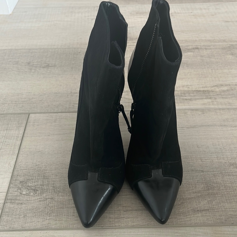 Alice and Olivia shoes